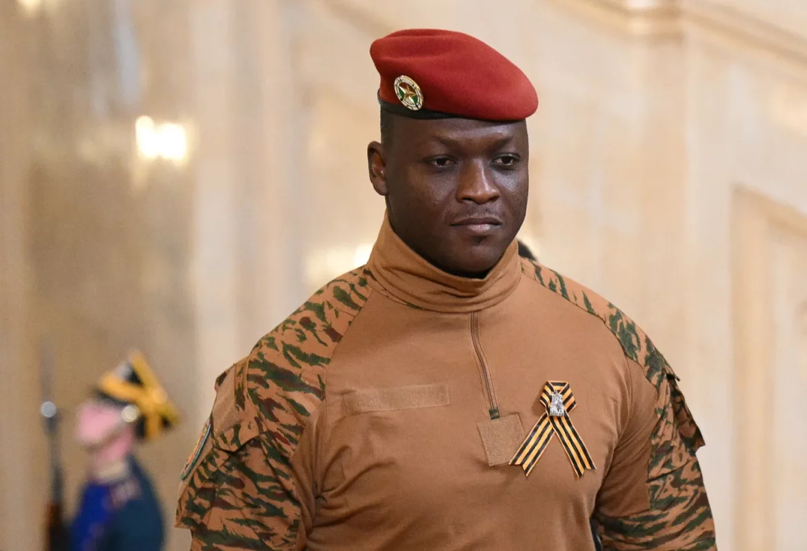 Burkina Faso : La junte dissout la commission électorale et s’arroge le contrôle total des scrutins à venir